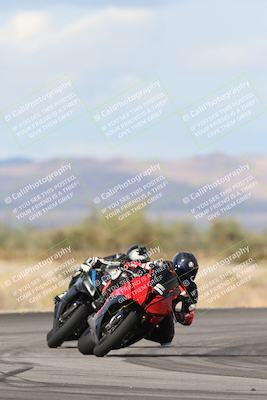 media/Nov-16-2025-Race Pace (Sun) [[8c5fa54630]]/Verified Riders/7-Turn 4 (1155am)/